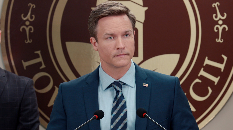 Scott Porter as Paul Randolph on Ginny and Georgia