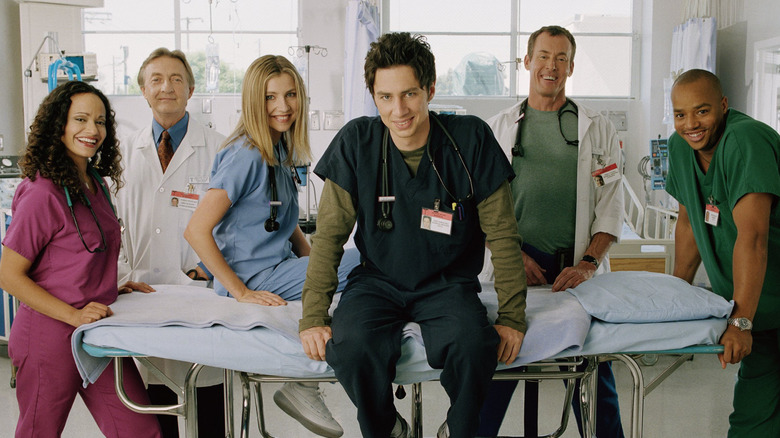 Zach Braff as J.D., cocking an eyebrow in a doctors office on Scrubs