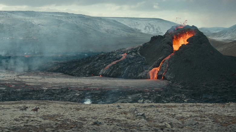 A reward volcano in fortified constellations and dragon: the honor between thieves