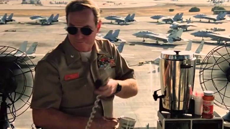 Duke Stroud as Air Boss Johnson gets buzzed in the tower in Top Gun