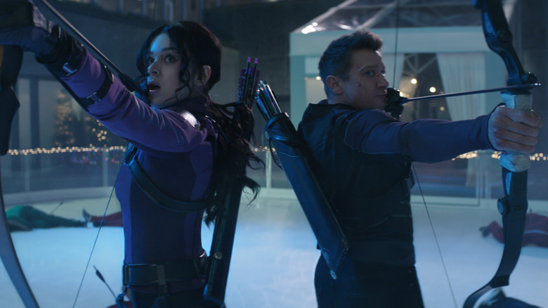 Hailee Steinfeld and Jeremy Renner