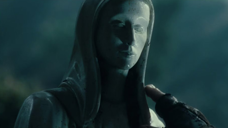 A statue of Gilraen from The Lord of the Rings