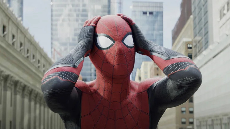 Ending of Spider-Man: Far From Home Spider-man looking panicked with hands on his head
