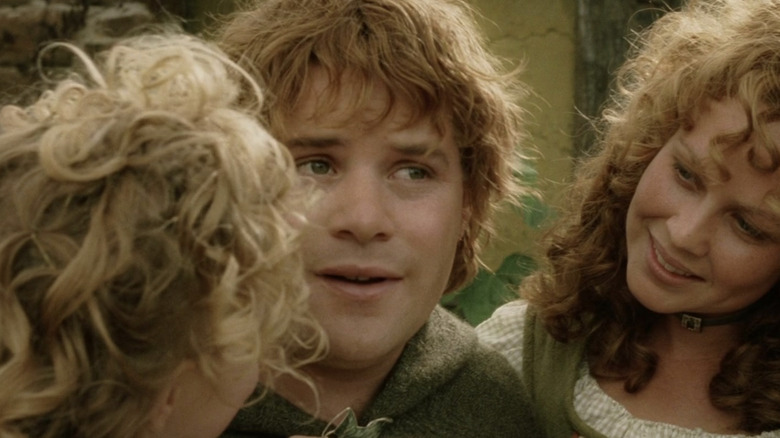 Sam surrounded by his family (Elanor on the left) in The Lord of the Rings: The Return of the King
