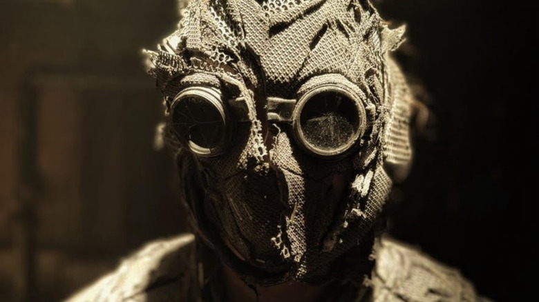 Superman (2025) - Ultraman tattered mask close-up