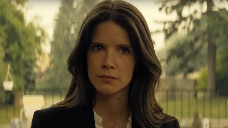 Sonya Cassidy's Susan Duffy looking thoughtful on Reacher