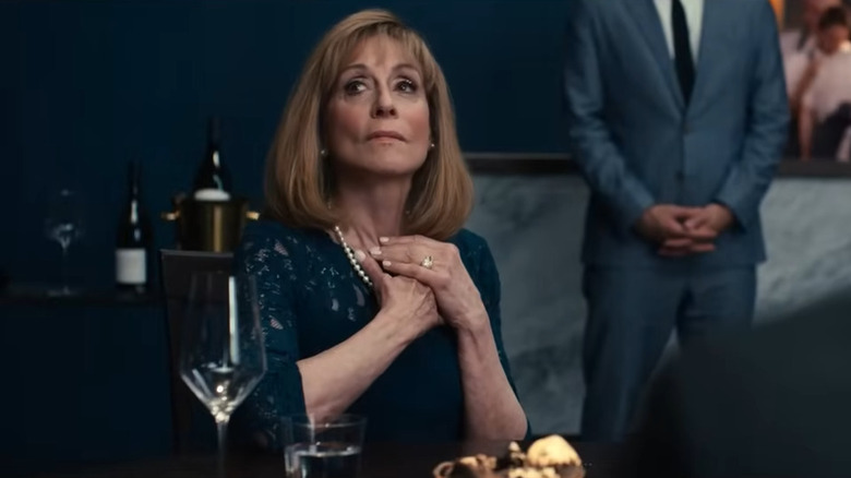 Judith Light as Anne in The Menu