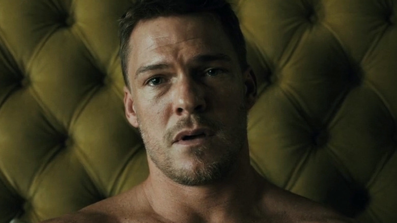 Alan RItchson as Hank Hall is seen in closeup in Titans
