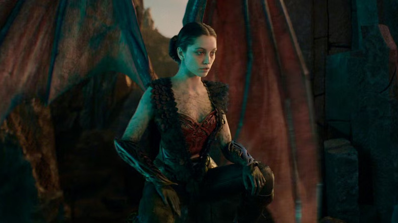 Nitara with wings in Mortal Kombat
