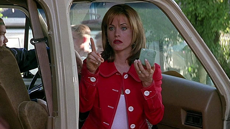 Gille Witrz sits in a truck in Scream (1996)