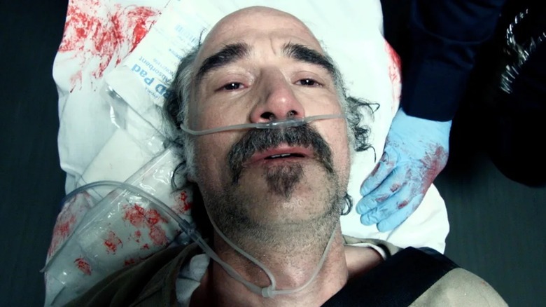 Elias Koteas embarked on a bloody Gurney under the name of Alvin Olinsky in Chicago PD