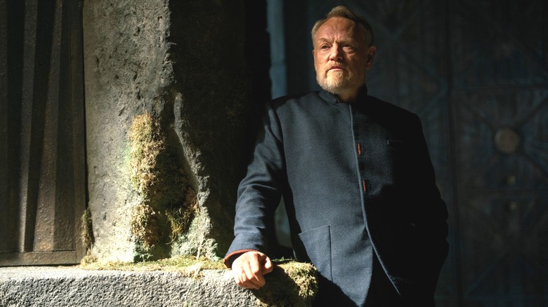 Hari Seldon looks solemnly at the distance in Foundation