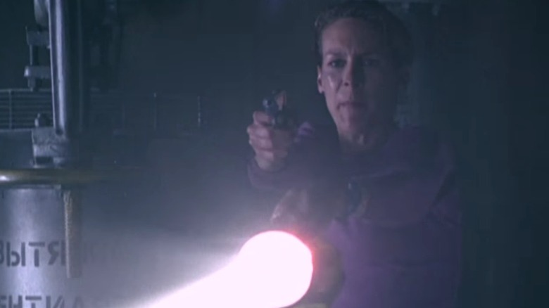 Jamie Lee Curtis, Virus