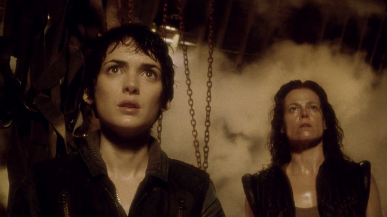 Alien Resurrection Winona Ryder Sigourney Weaver