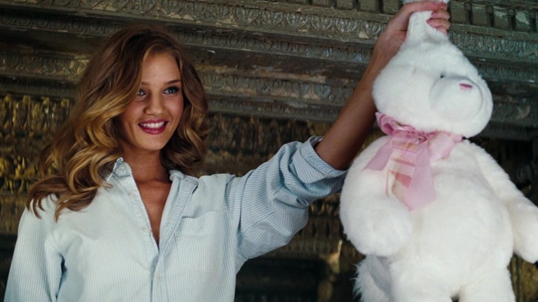 Carly showing Sam the stuffed bunny she got him in Transformers: Dark of the Moon