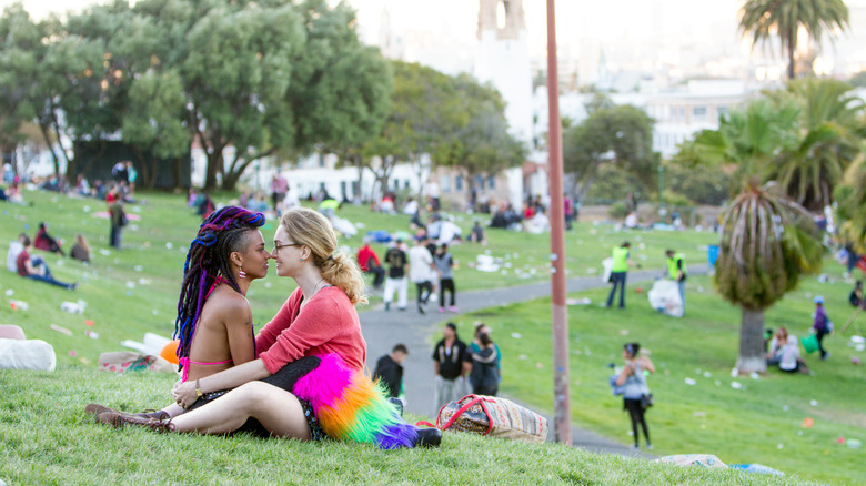 Nomi and Amanita being cute in a park in Sense8