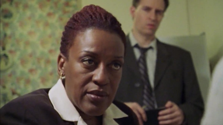 The Shield - Claudette and Dutch questioning suspect
