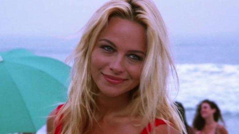 Pamela Anderson como CJ en Baywatch
