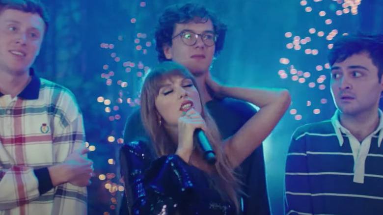 Please Don't Destroy performing with Taylor Swift on Saturday Night Live