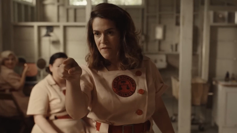 Abbi Jacobson as Carson pointing angrily in the locker room in A League of Their Own (2022)