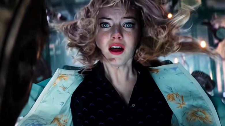 Gwen Stacy falling to her death in The Amazing Spider-Man 2