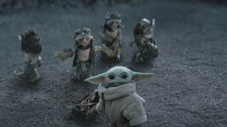 Grogu hanging out with the Anzellans in The Mandalorian and Grogu