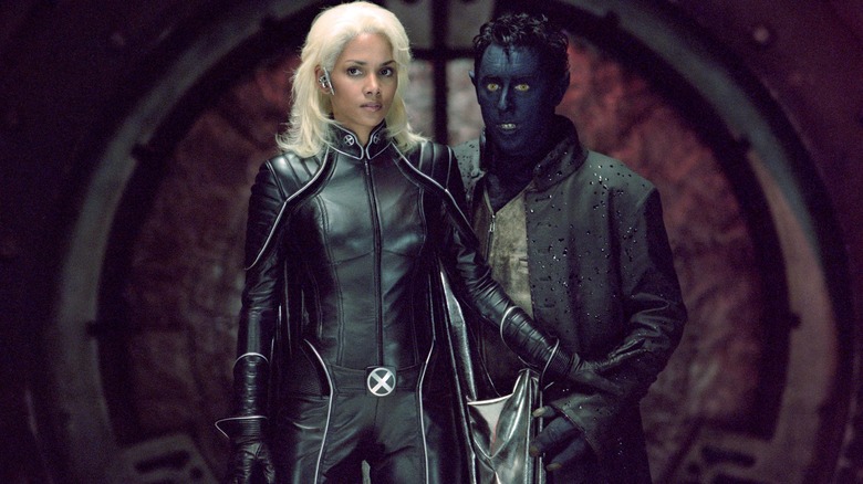Alan Cumming and Halle Berry in X2