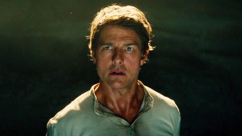 Tom Cruise as Nick Morton looking alarmed in The Mummy (2017)