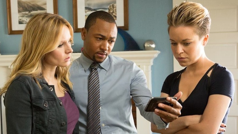 Veronica Mars and her taser