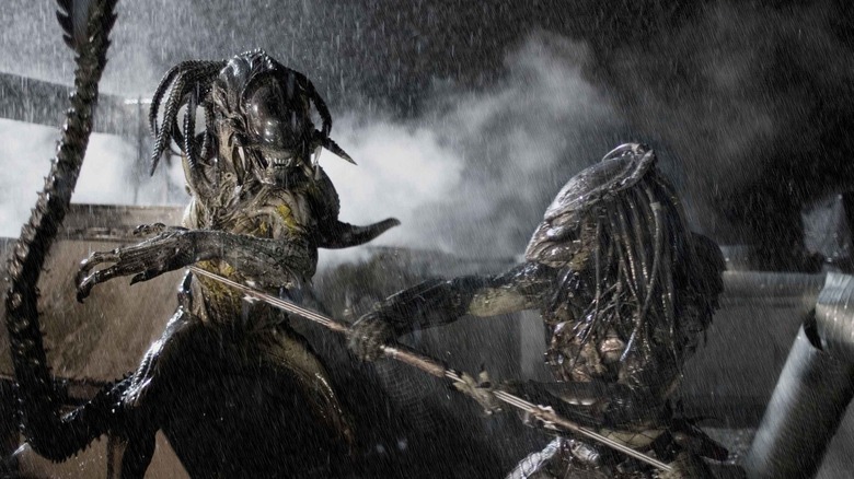 Alien vs. Predator: Requiem The Wolf Predator fights the Predalien