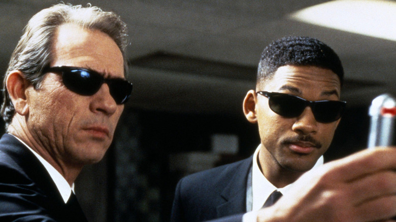 Tommy Lee Jones and Will Smith in "Men in Black"
