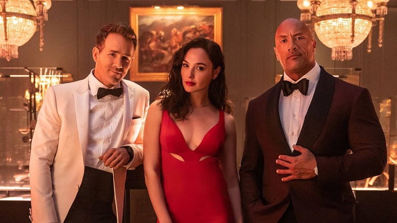 Ryan Reynolds, Gal Gadot and Dwayne Johnson in Red Notice