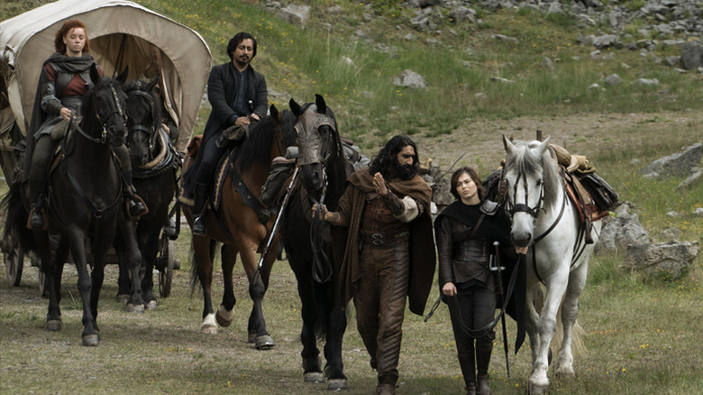 The cast of Willow on the move