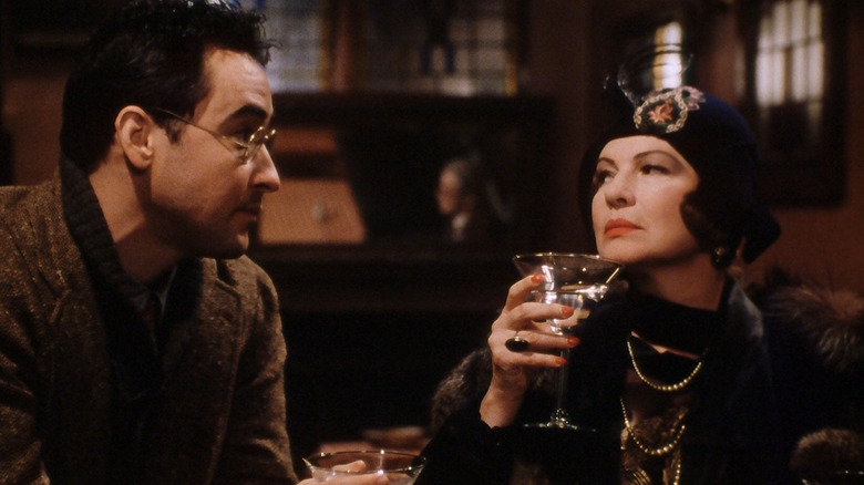 Dianne Wiest holding a martini glass John Cusack Bullets Over Broadway