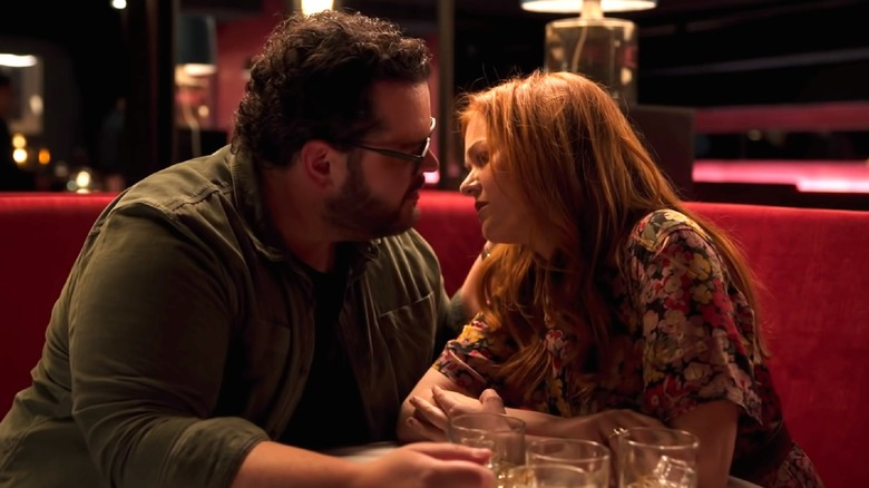 Josh Gad and Isla Fisher in Wolf Like Me