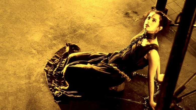 Mia Kirshner as Sarah in The Crow: City of Angels