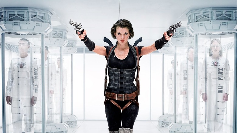 Resident Evil Alice people in pods