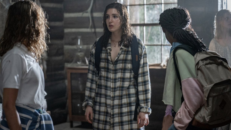 Sophie Nélisse as Shauna in Yellowjackets