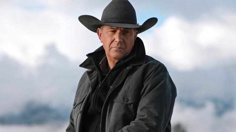 John Dutton wearing a cowboy hat in Yellowstone Season 2