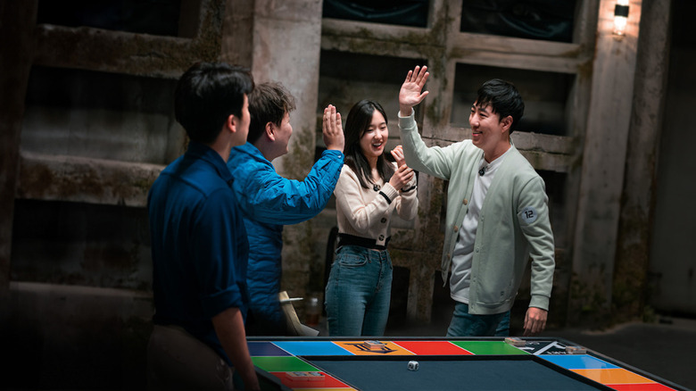 the cast of the devil's plan season 1 exchange high fives