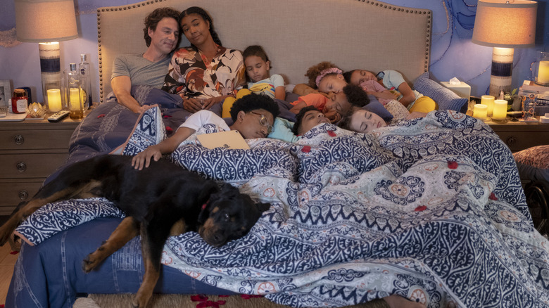 A Baker family movie night in "Cheaper By The Dozen"
