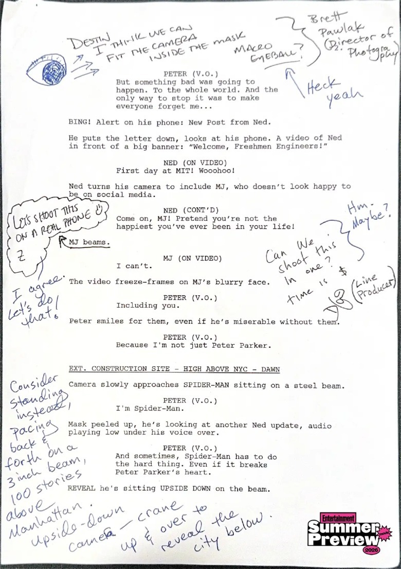ஸ்பைடர் மேனுக்கான குறிப்புகளால் நிரப்பப்பட்ட ஸ்கிரிப்ட் பக்கம்: புத்தம் புதிய நாள்