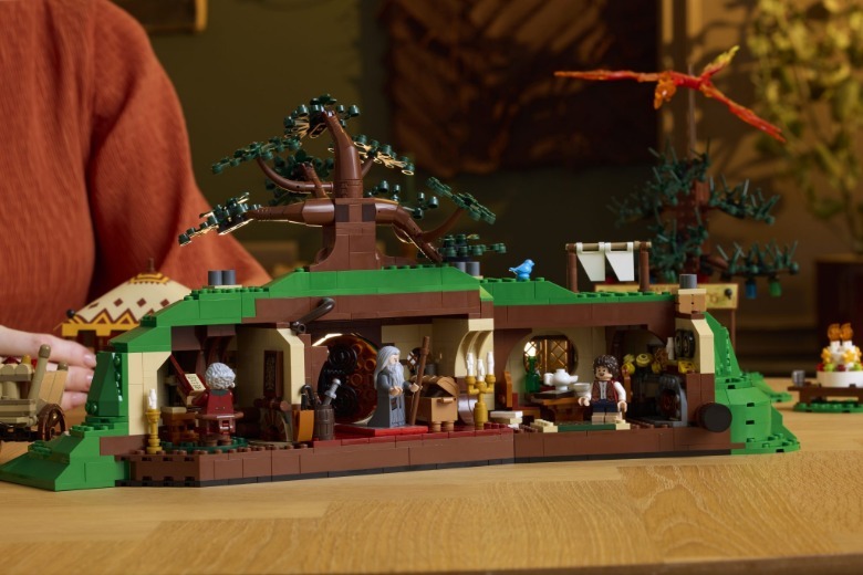 LEGO Senhor dos Anéis o Playset do Condado por trás