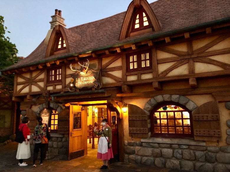 Tokyo Disneyland Le Taverne de Gaston