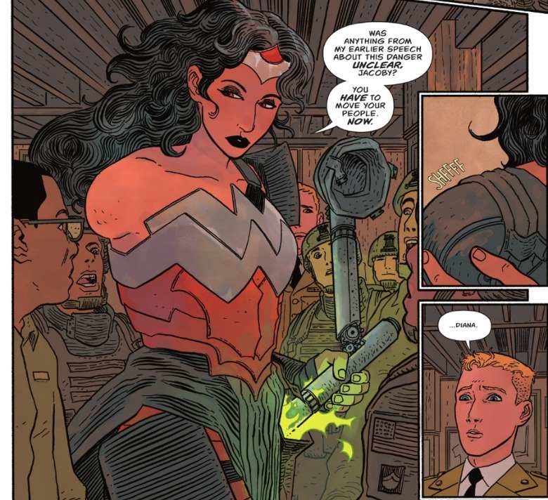 முழுமையான அதிசய பெண் #3 - டயானா ரோபோ கையை அணிந்துள்ளார்