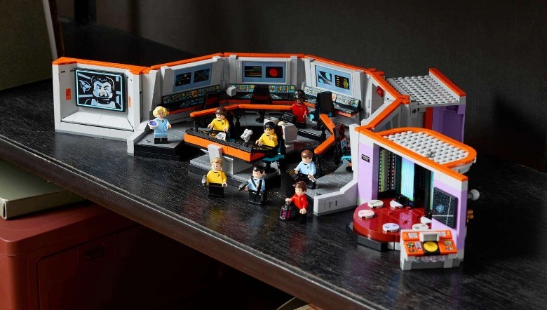 סט לגו מסע בין כוכבים Enterprise NCC-1701 Bridge