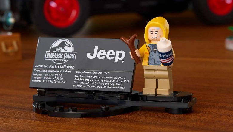 LEGO Jurassic Park Jeep Wrangler Dennis Nedry minifigure