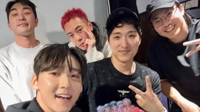 The Saja Boys voice actors pose for a selfie