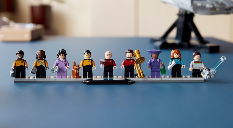 LEGO Star Trek The Next Generation Enterprise-D set minifigures