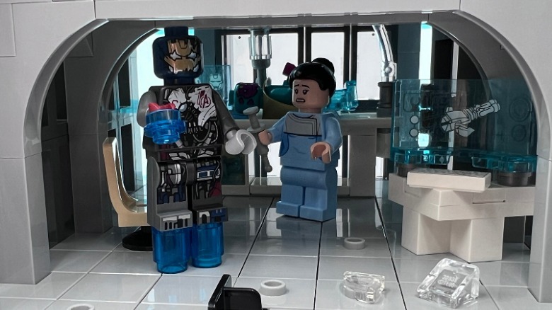 LEGO Avengers Tower lab with Ultronbot and Vision